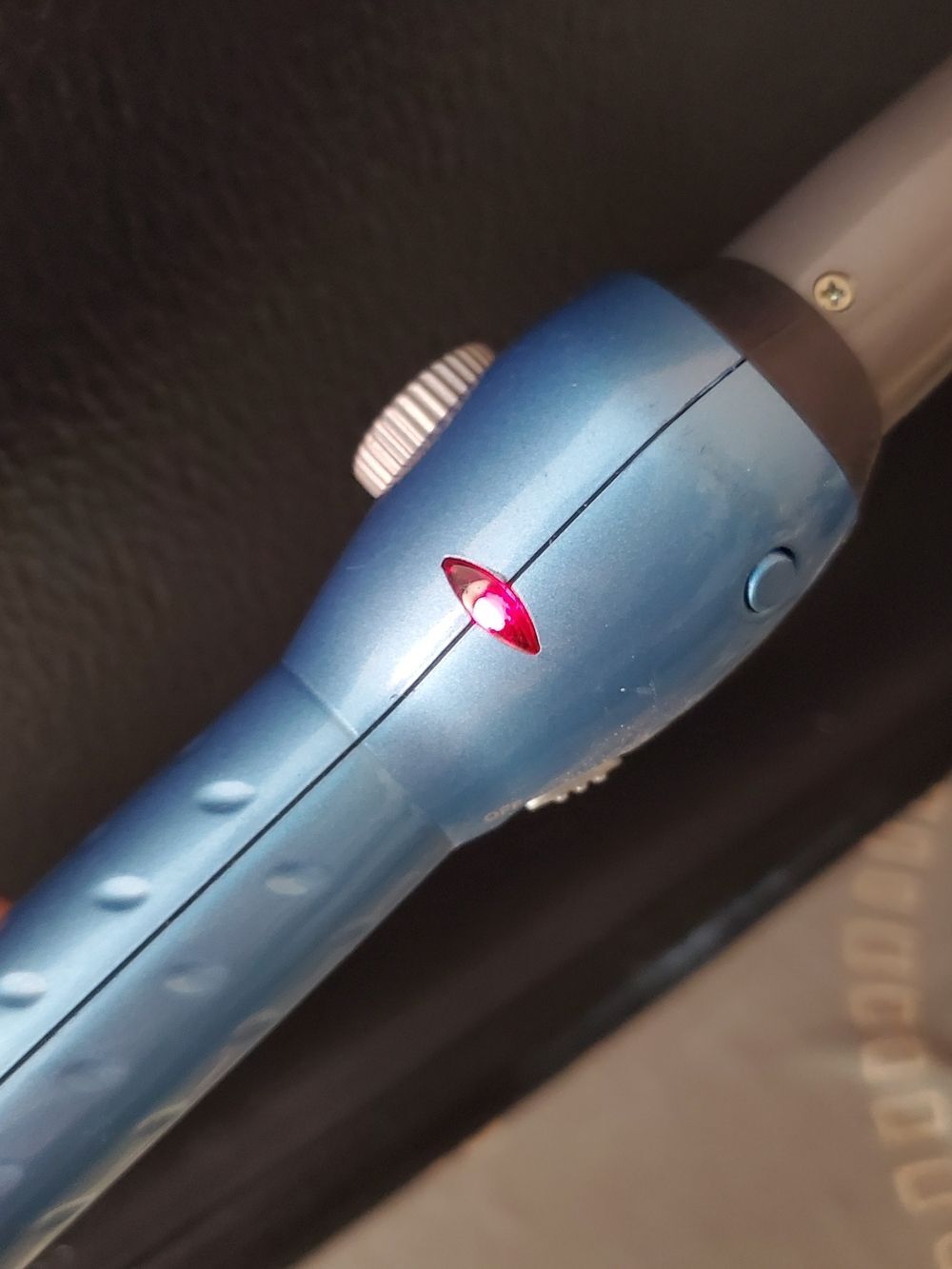 BaBylissPRO | Titanium Blue Tapered Curling Wand | OS | Hair Styling Tool - Picture 4 of 10